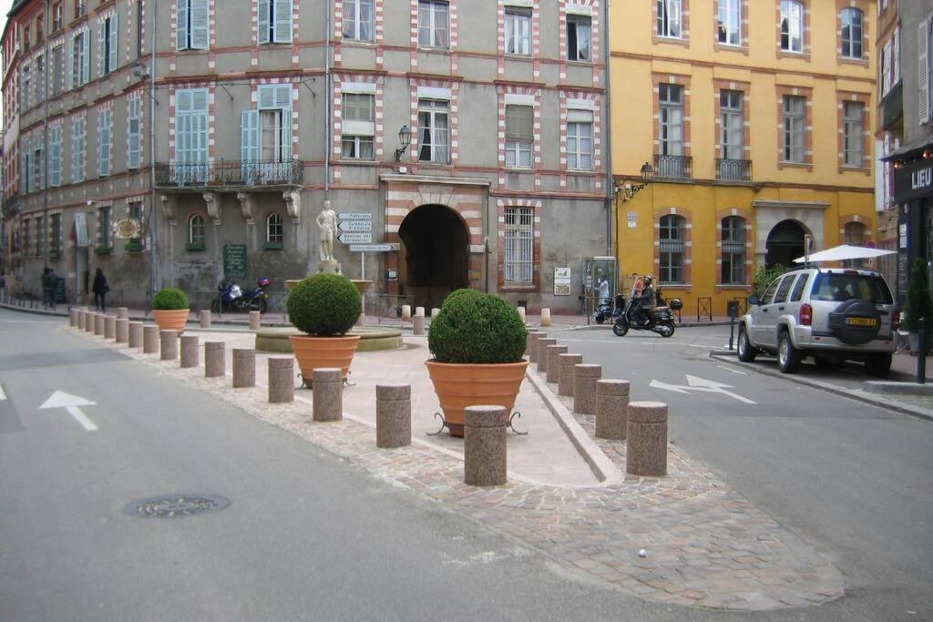 Logis De Sainte-Scarbes Apartamento Toulouse Exterior foto